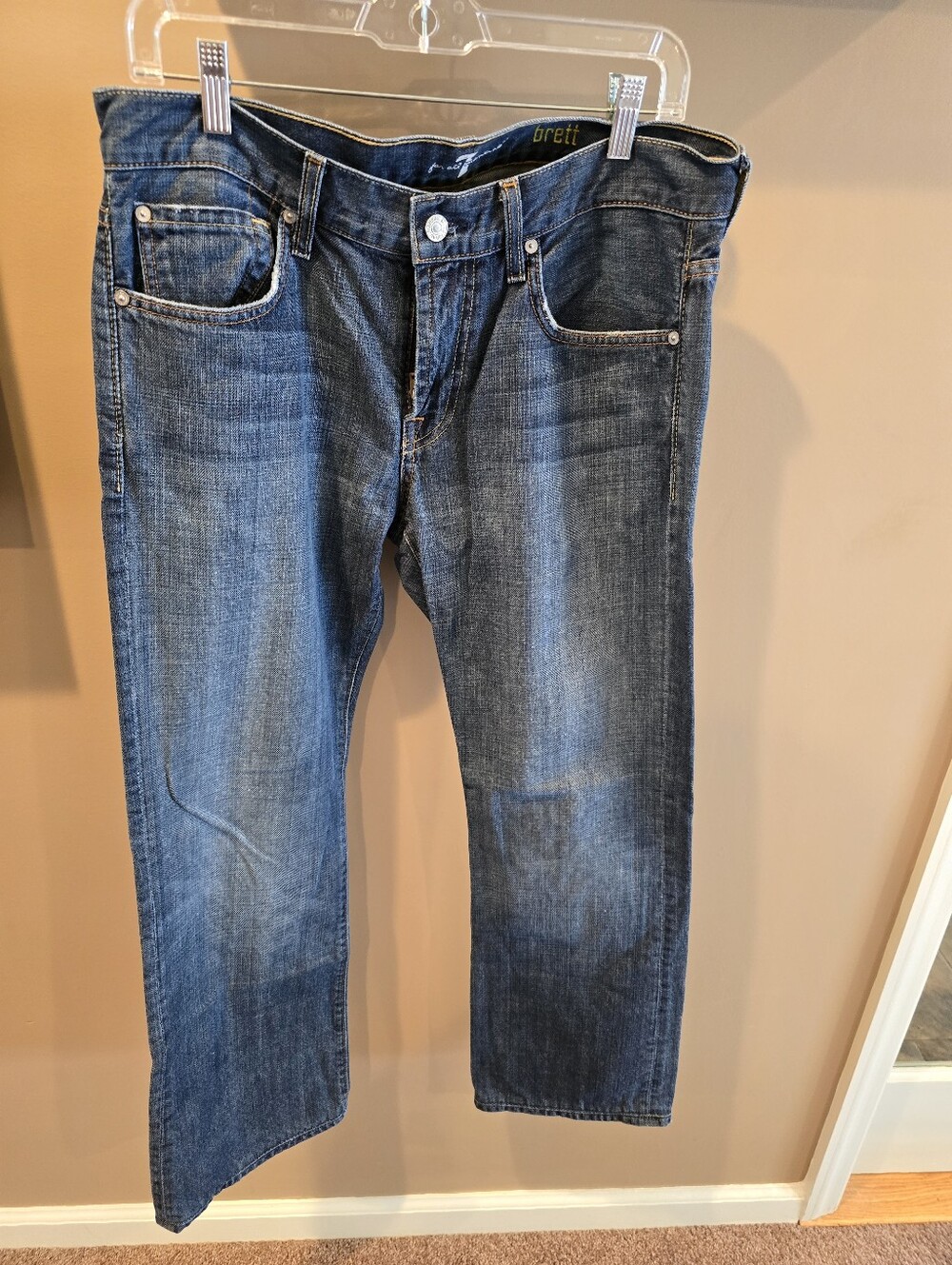 7 For All Mankind Vintage Men’s Brett Boot Cut Jeans. Size 32 X 38. MADE IN USA.